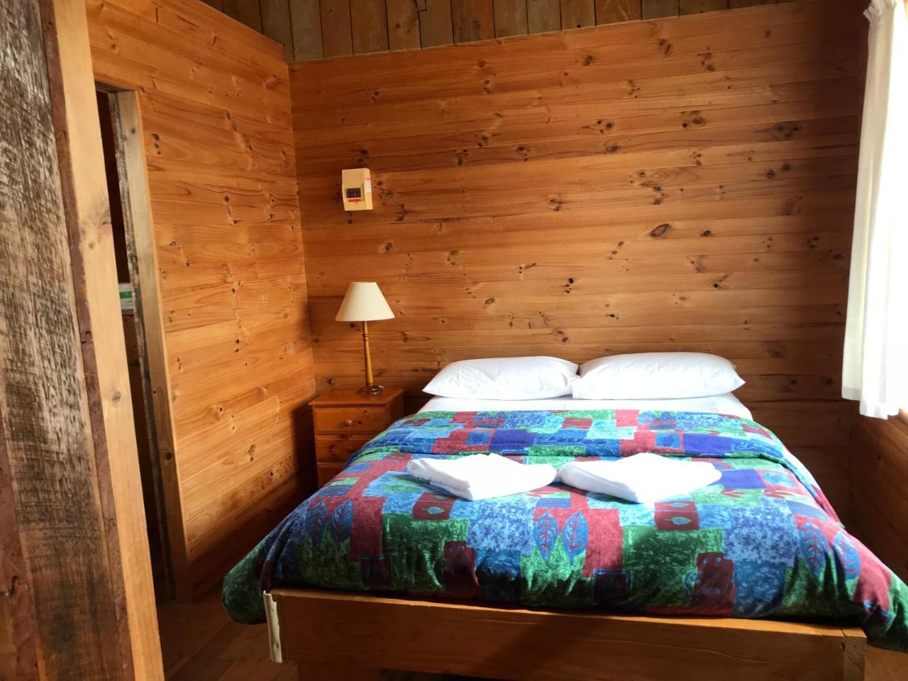 Somerset Beachside Cabin And Caravan Park Екстериор снимка